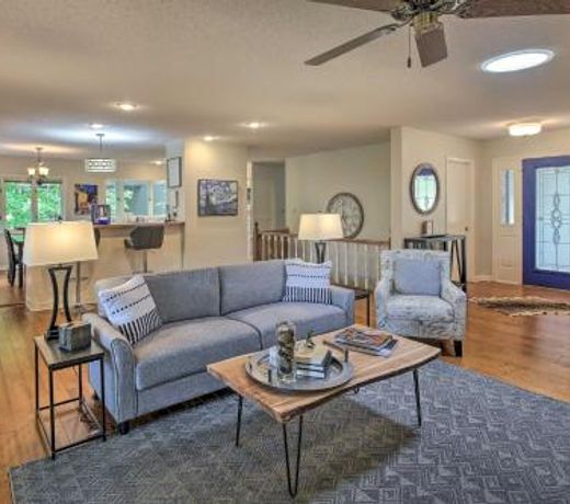 Casa Azul on Golf Course High-End Interior