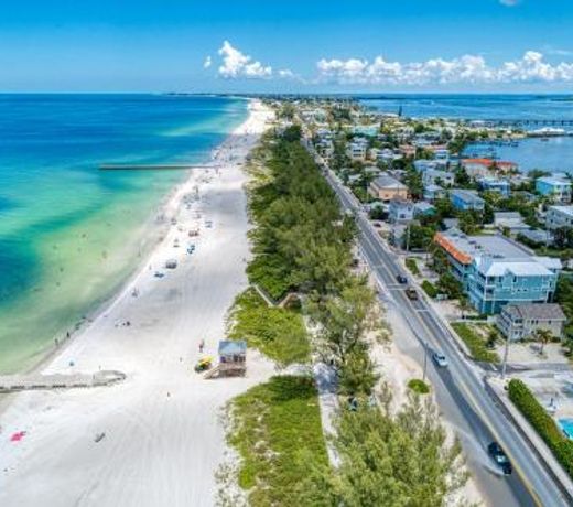 Cottage Haven-One Minute Walk To The Beach-Private Yards-Keyless Locks