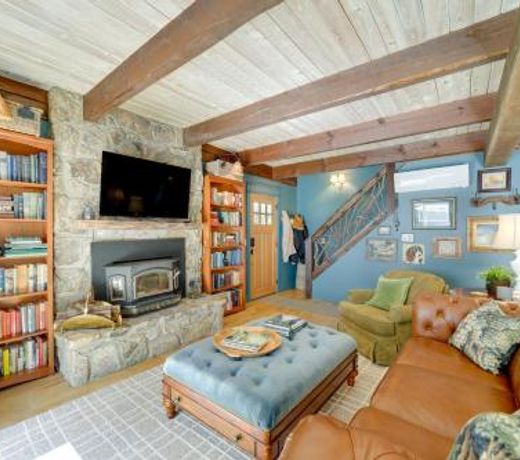 Enchanting Highlands Cottage with Pond and Falls!