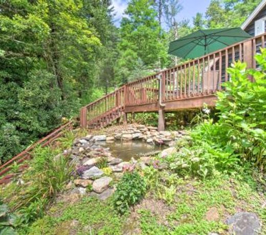 Enchanting Highlands Cottage with Pond and Falls!