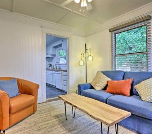 Pet-Friendly Baker City Abode with Private Yard