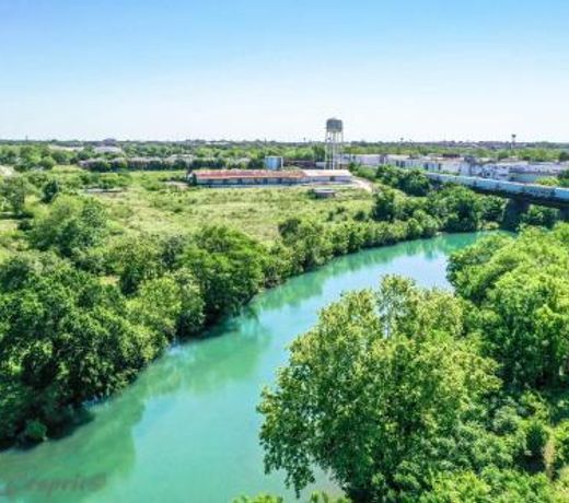 Riverside Condo SS 4B