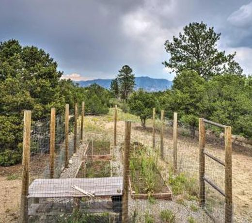 Serene Escape 360 Mtn View and On-Site Hiking!