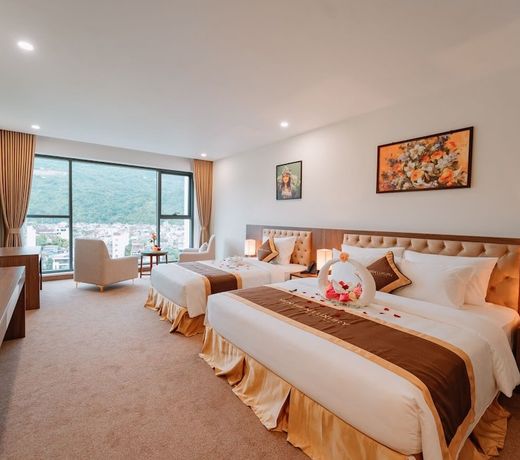 YEN BIEN LUXURY HOTEL