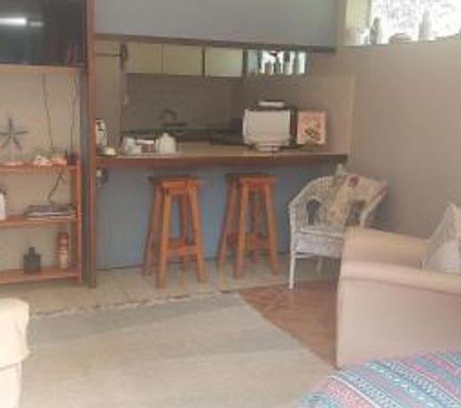1 bed garden flat