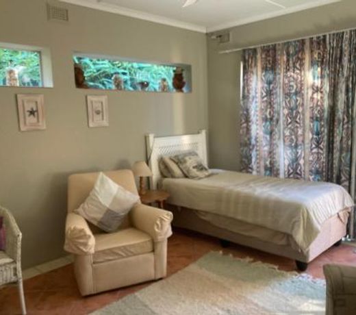 1 bed garden flat