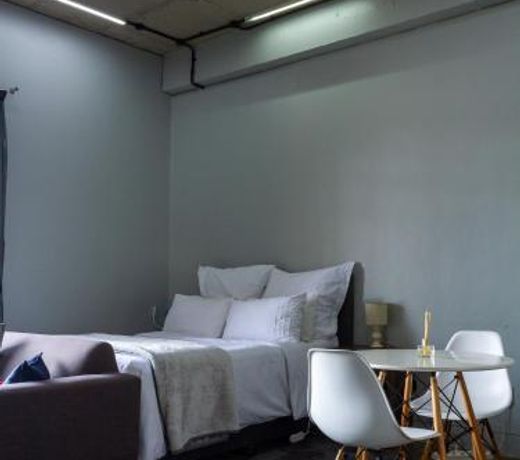 Lux Studio Apartment @ Hallmark House