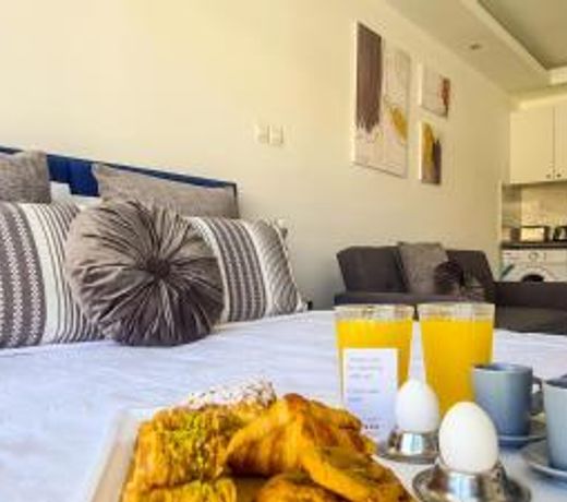 Phaedrus Living: Seaside Luxury Flat Athina 116
