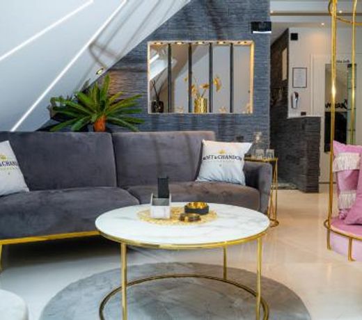 Exquisites Loft mit Whirlpool