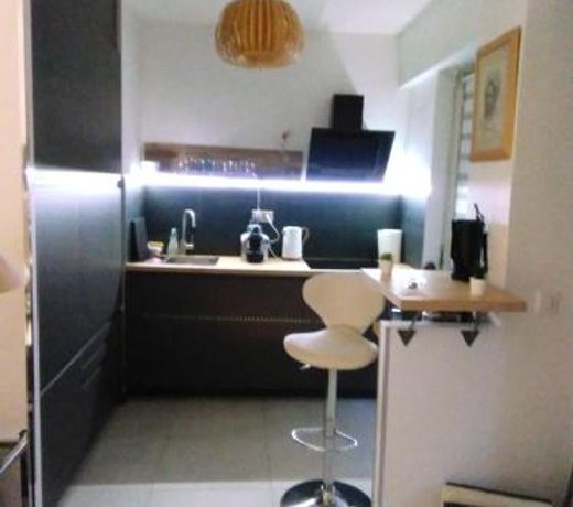 NICE- GAIRAUT - JARDIN PRIVE- GRAND F1 LUMINEUX-Piscine Collective