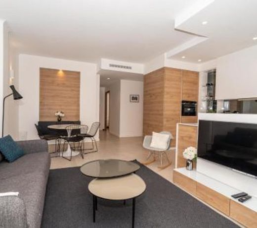 Cannes Center La Croisette Splendid 2 BR in premium residence gardens and balcony by Olam Properties