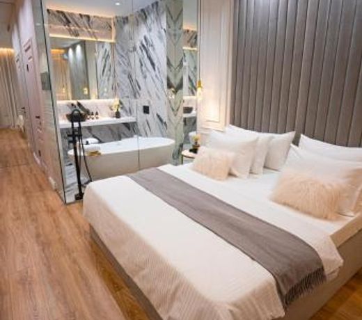 Suite Hotel