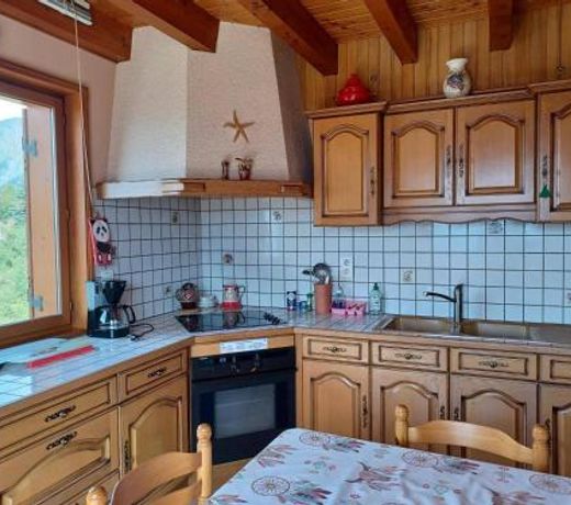 Chalet Albiez-Montrond, 4 piÃ¨ces, 8 personnes - FR-1-618-10