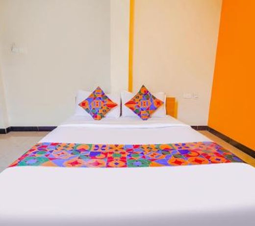 FabHotel First Crown