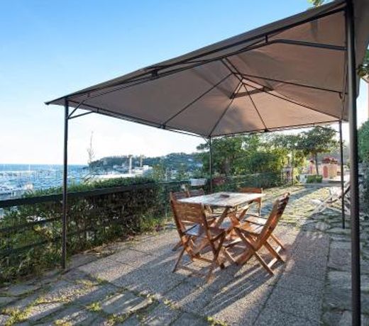 Trilocale in villa vista mare Apt 3