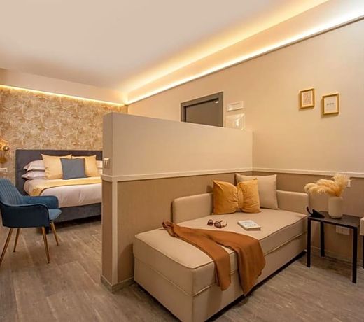 Sophie Terrace Hotel