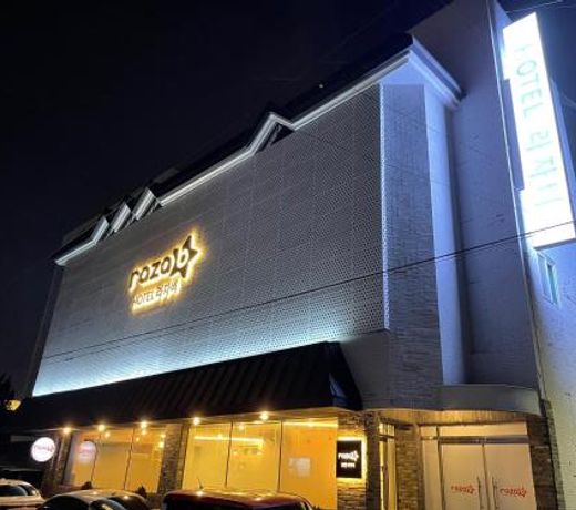Hotel razaB
