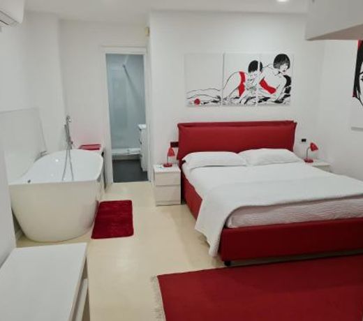 VARAZZE SUITE IDROMASSAGGIO E SAUNA