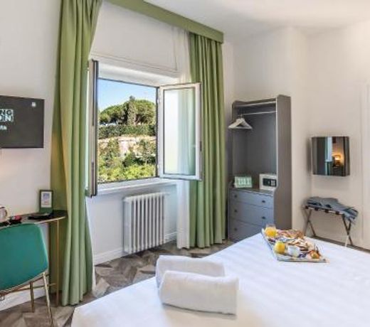 BLOOM HOTEL ROME