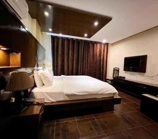 Bling International Hotel Multan