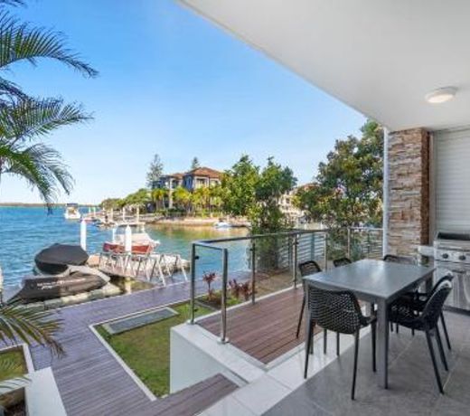 Waterfront Oasis in Runaway Bay