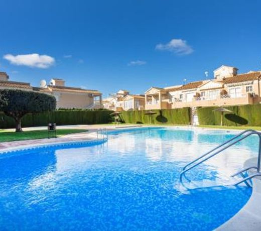 Tara 2 bed Townhouse in Torrevieja
