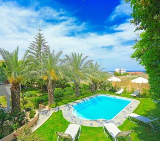 Villa Karteros with private swimming pool