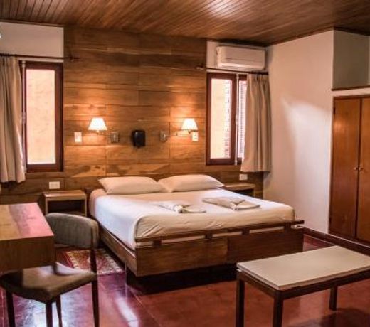 Hotel Cuatro Pinos