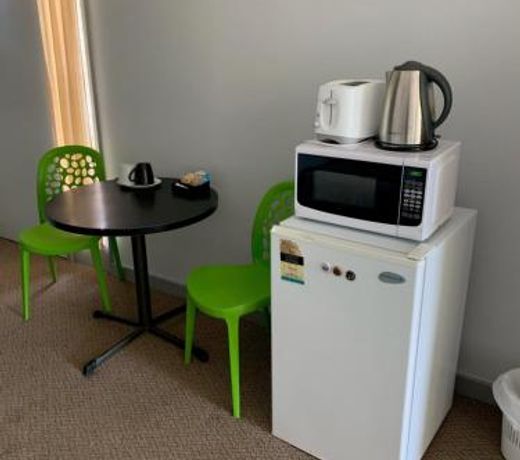 HOPETOUN COMMUNITY HOTEL MOTEL