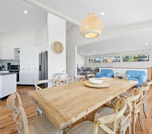 Yabbarra Beach House