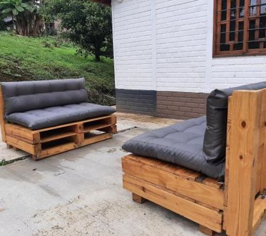 Casita familiar de campo condina