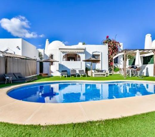 AITANA - Managed by Almarina