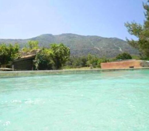 Villa de 3 chambres avec piscine privee jardin amenage et wifi a Vauvenargues