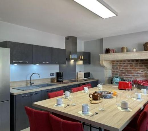GÃ®te Pierrefitte-sur-Loire, 5 piÃ¨ces, 9 personnes - FR-1-489-334