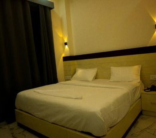 Hotel Prago by Green Deer Varanasi