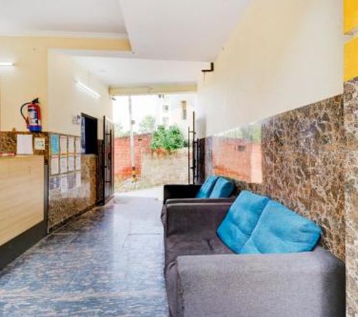 OYO Flagship 83647 Hotel Stay Delight