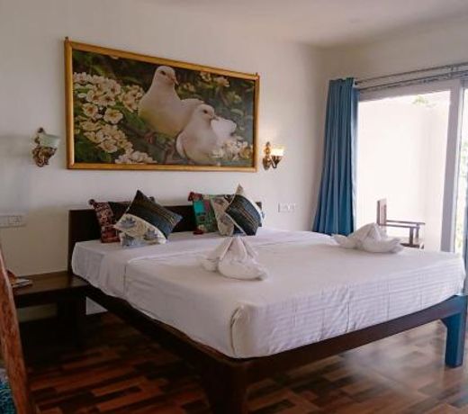 Chique Shanti Resort
