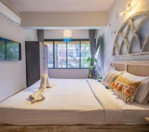 Groovy Hippo Stays - La CASA - Vagator Goa