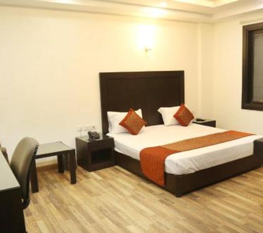 HOTEL RAJMAHAL INN