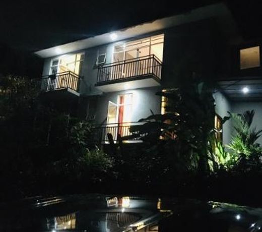 kandy hill vilaa