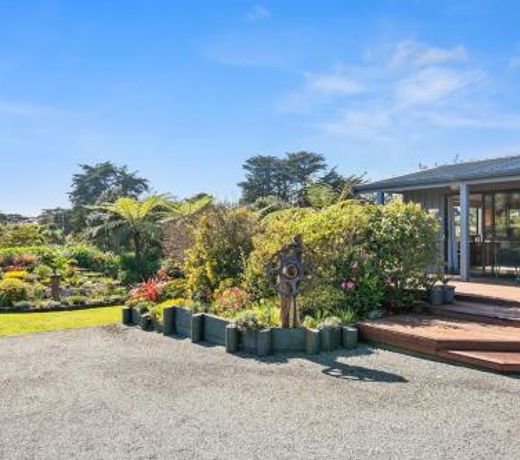 Upepo - The Garden Room - Cape Foulwind Studio