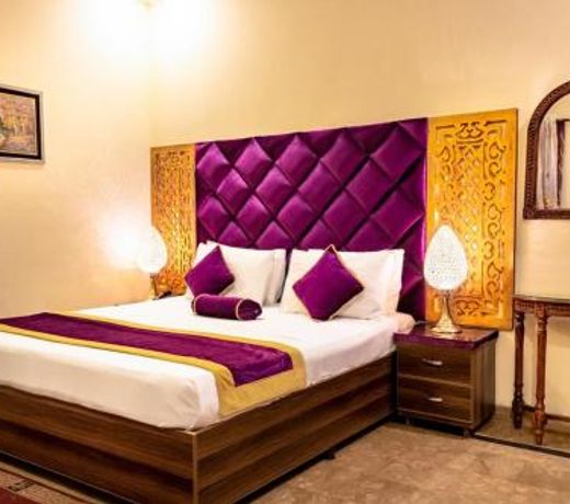Rose Palace Hotel, Gulberg