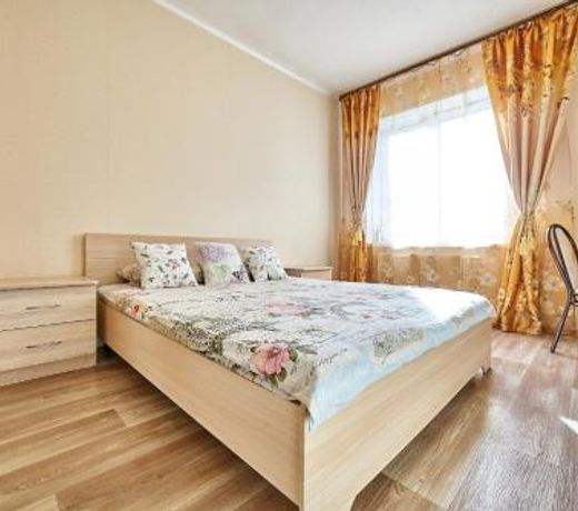 Apartment Ostrovskogo 93b