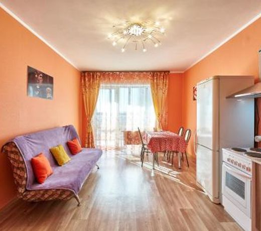 Apartment Ostrovskogo 93b