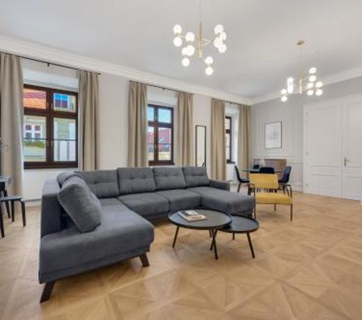 Palace Apartments *BRAND-NEW*