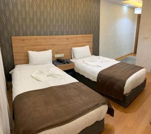 Van Diana Otel