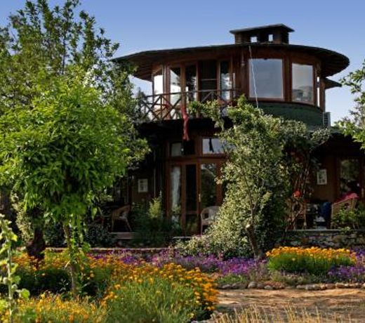 Perfect Lakefront Home on Iznik Lake Bursa