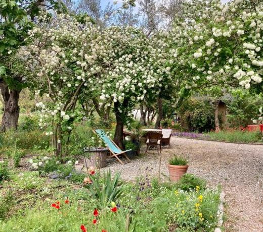 Perfect Lakefront Home on Iznik Lake Bursa