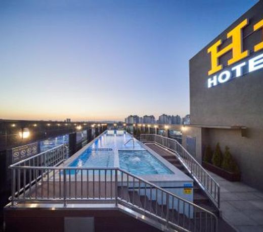 H1 Hotel