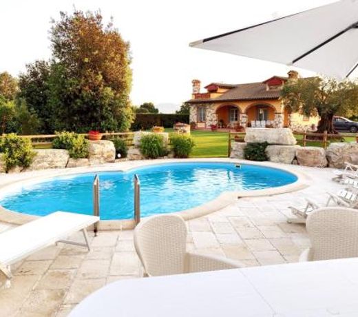 Tuscan Villa exclusive use of private pool A/C Wifi Villa Briciola